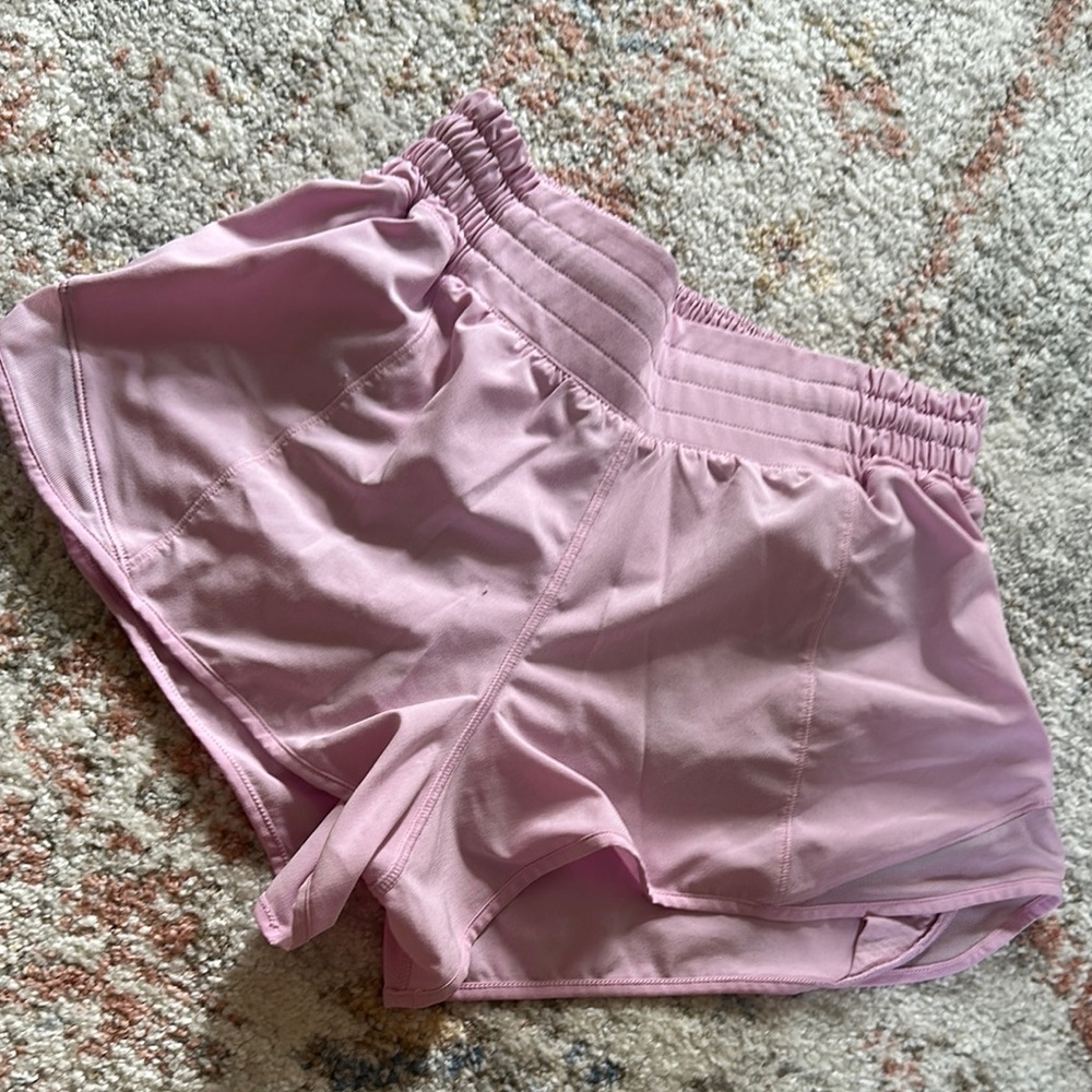 Lululemon Hotty Hot High Rise 2.5inch